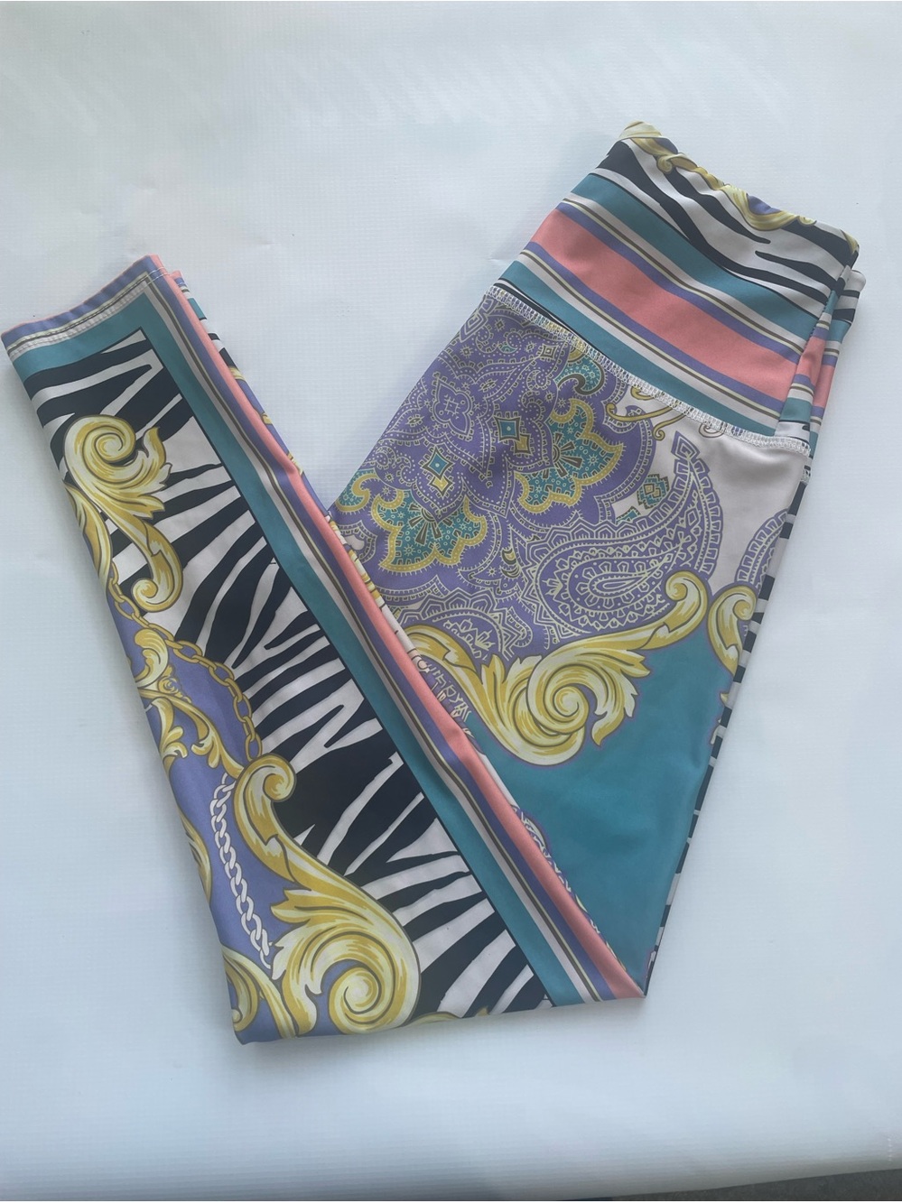 Onzie Women's Teal & Purple Paisley Print Stretch Leggings